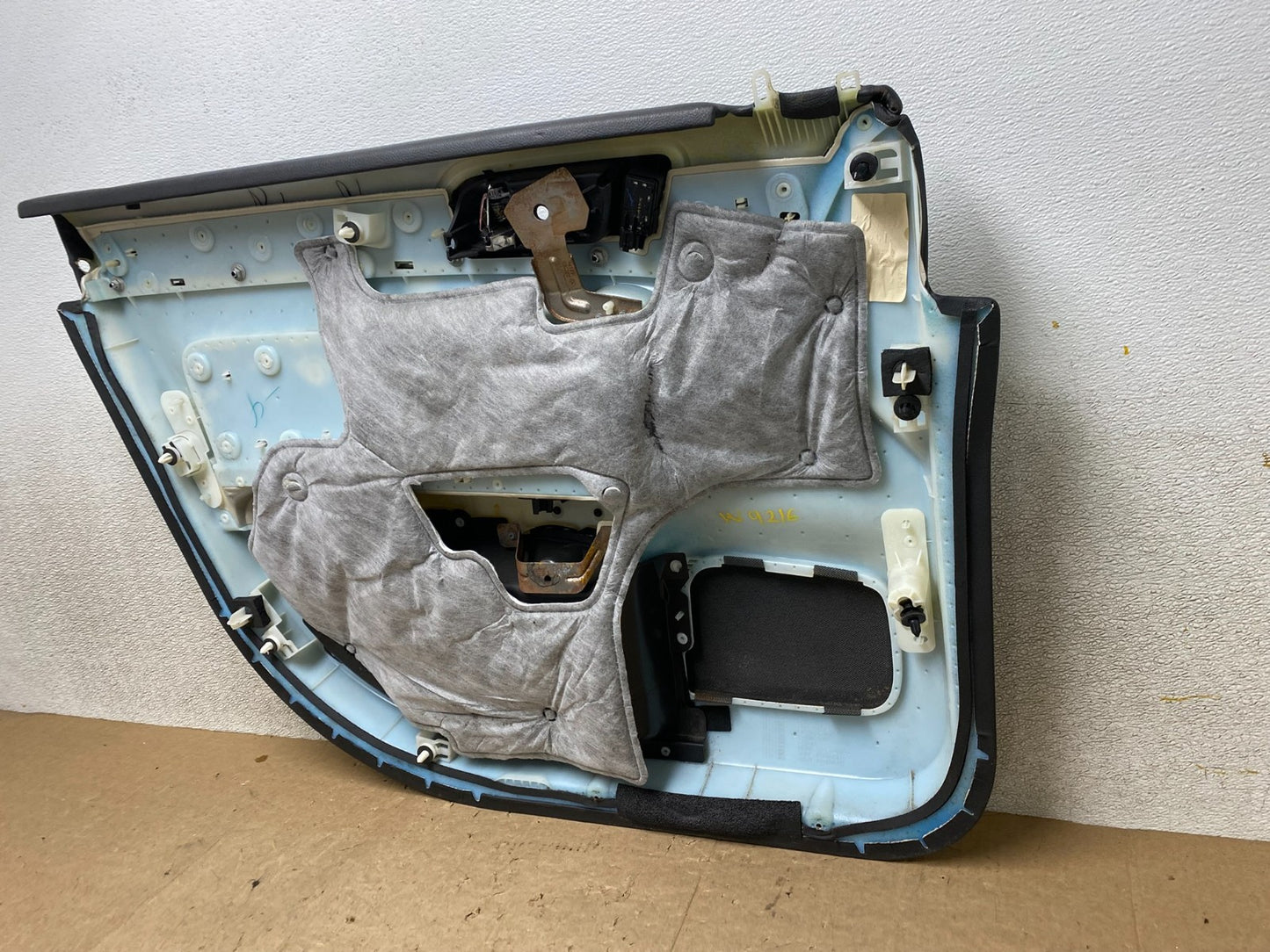 2009-2012 Lincoln MKS Front Right Passenger RH Door Interior Trim Panel W9216 DG7