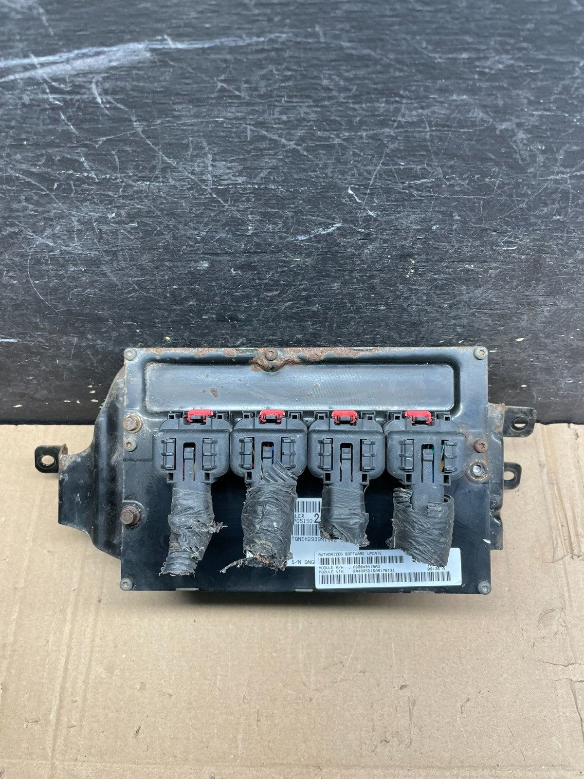 2008 to 2010 Dodge Grand Caravan Engine Computer Module ECM PCM ECU V2115 DG0