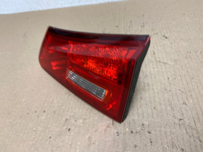2006 - 2008 Lexus Is250 Is350 Right Passenger RH Inner Tail Light AE9672 LK1