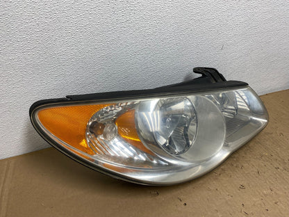 2007 2008 2009 2010 Hyundai Elantra Right Passenger Side Headlight AB6677 DW2