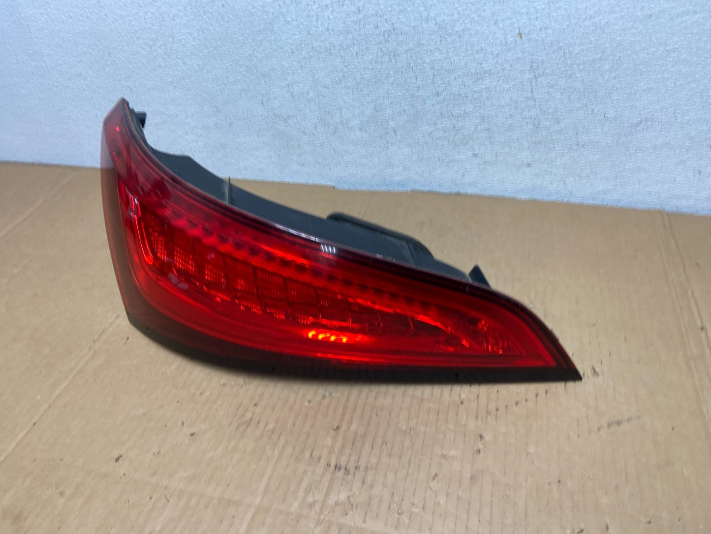 2013 to 2017 Audi Q5 Left Driver LH Side Tail light AD0908 DG1