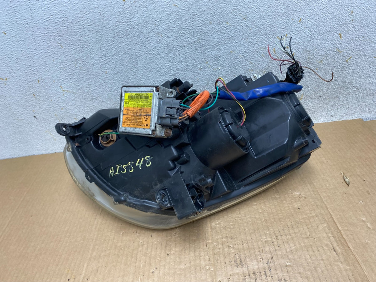 2003 to 2004 Infiniti G35 Right Passenger Side Xenon HID Headlight AI5848 DW8