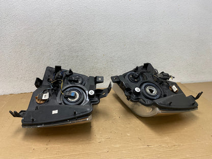 2007 to 2013 Chevrolet Suburban Tahoe Left+Right Set Headlights AG8147 DW7