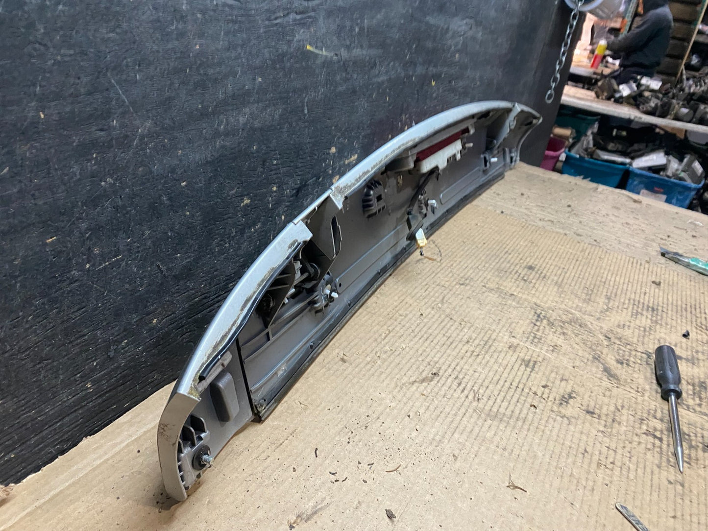 2009 to 2015 Honda Pilot Rear Trunk Spoiler Gate Oem V9542 DG10