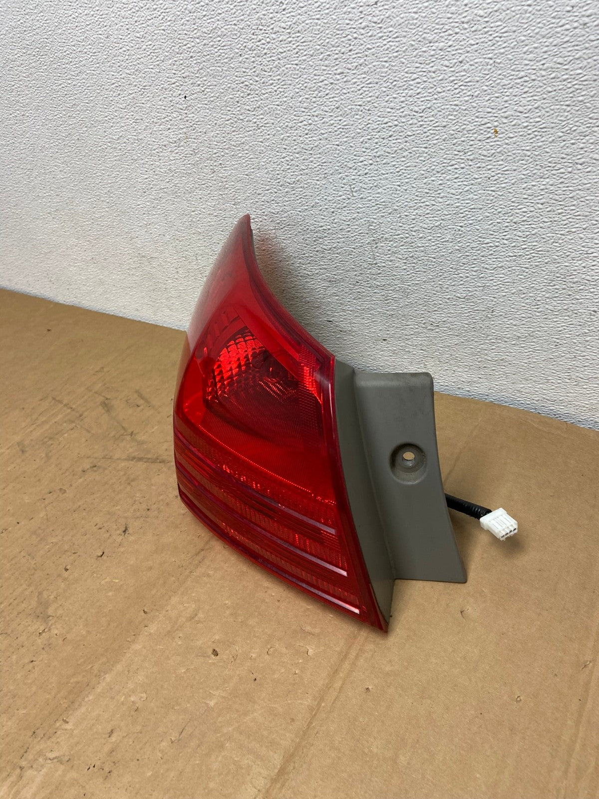 2008 to 2015 Nissan Rogue Left Driver Lh Side Tail Light AC8591 LK1