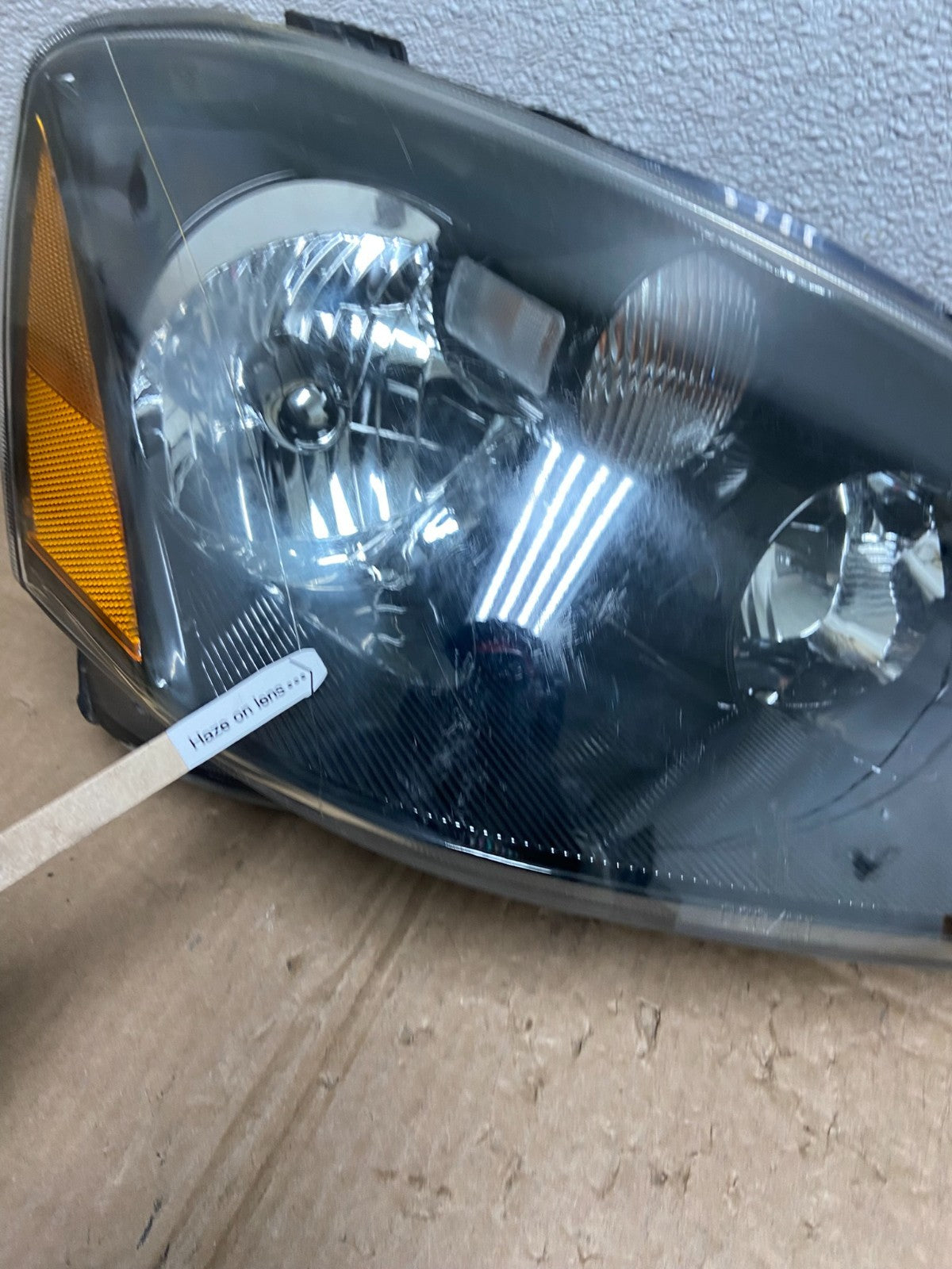 2002 to 2004 Nissan Altima Left+Right Side Set Halogen Headlights OEM Y8775 DW5