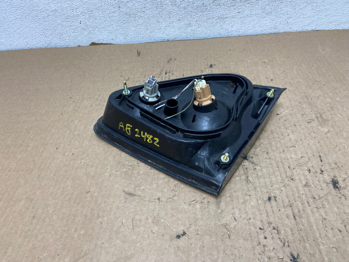 1999-2001 Lexus Rx300 Left Driver Lh Tail Light Inner Trunk Lid AG2482 LK5