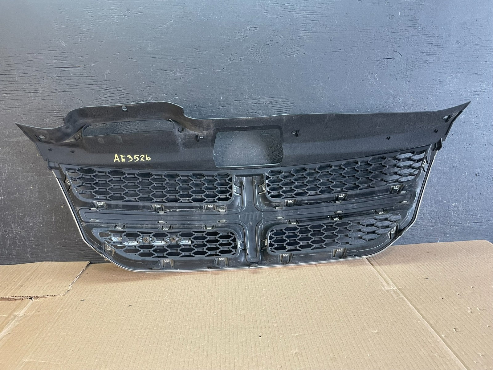 2011 to 2018 Dodge Journey Front Upper Chrome Grill Grille ae3526 DG3