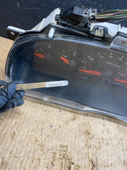 2006 Ford E350 Gauge Speedometer Cluster OEM z9858 DG1