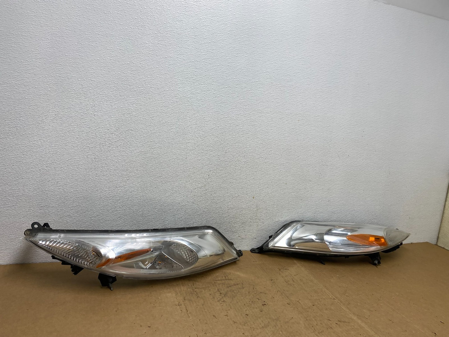 2011-2014 Nissan Juke Turn Signal Headlights Left+Right Halogen AD1379 DW2