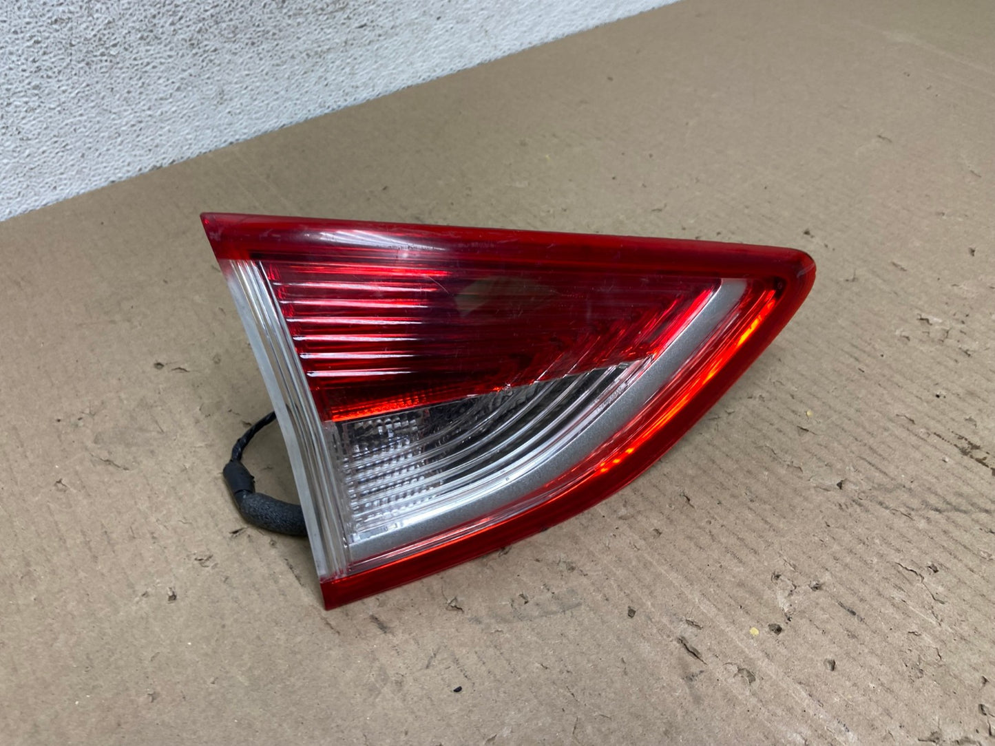 2013 to 2016 Ford Escape Left Driver LH Side Inner Tail Light AE9676 LK2