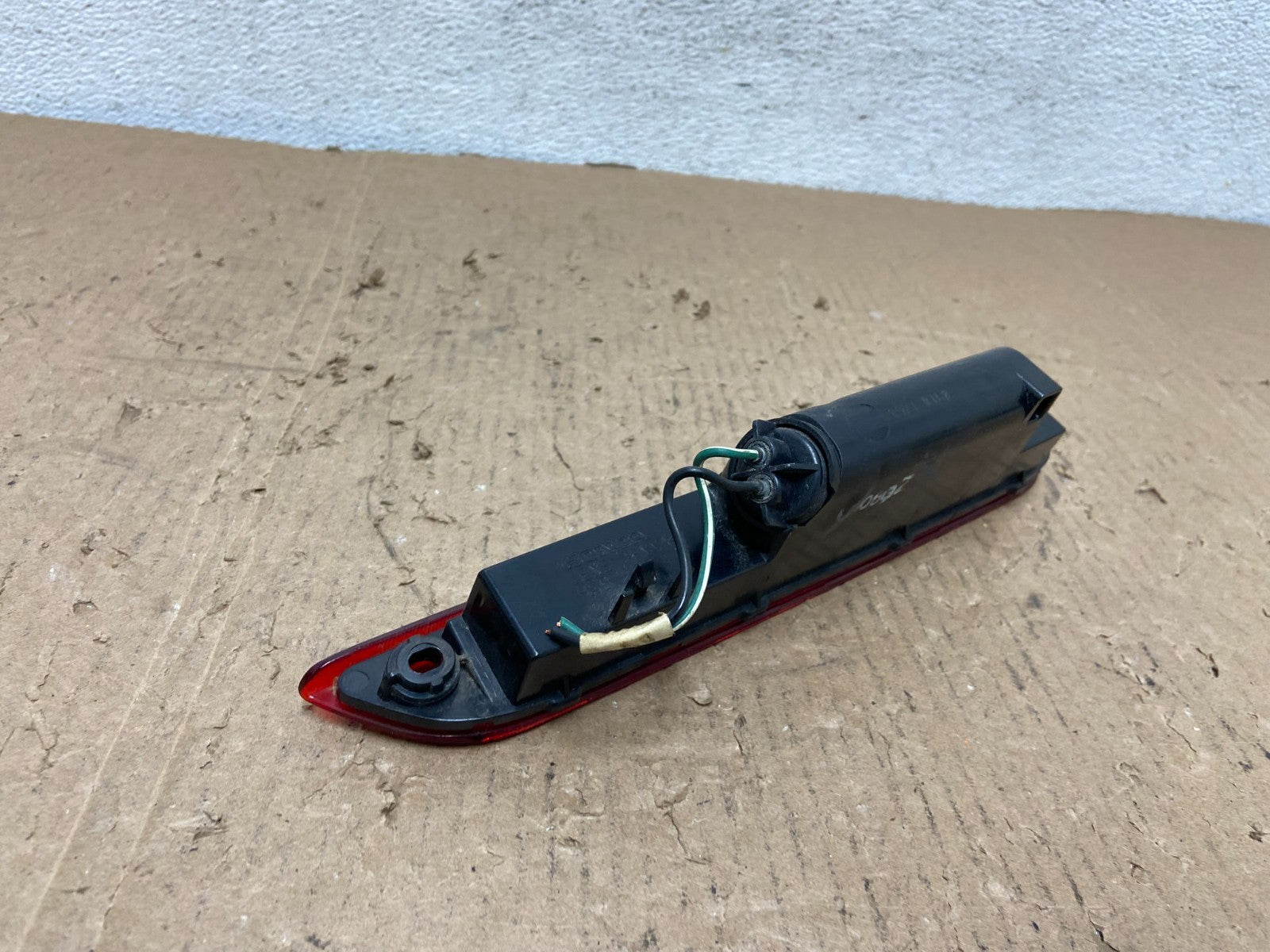 2005 to 2010 Honda Odyssey 3RD Brake Tail Light AD8751 DG4