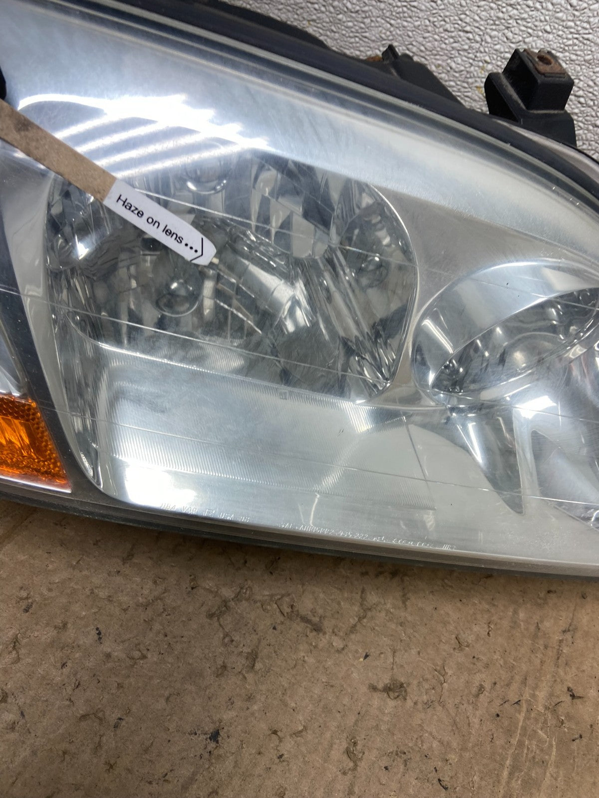 2001 to 2003 Acura MDX Passenger Right RH Headlight AA6921 DW3