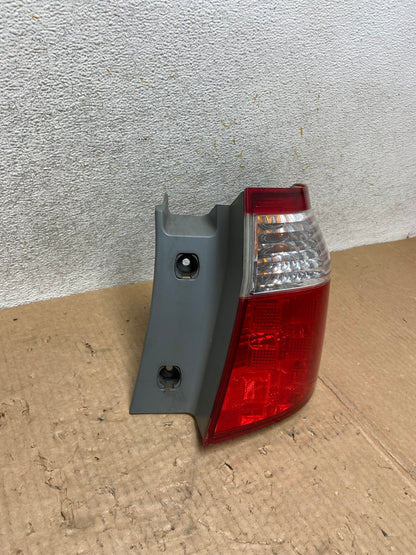 2005 2006 2007 Honda Odyssey Right Passenger RH Side Tail Light AI5479 LK2