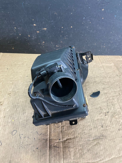 2010-2013 Land Range Rover 5.0L Left LH Air Intake Cleaner Filter Box O3263 DG1