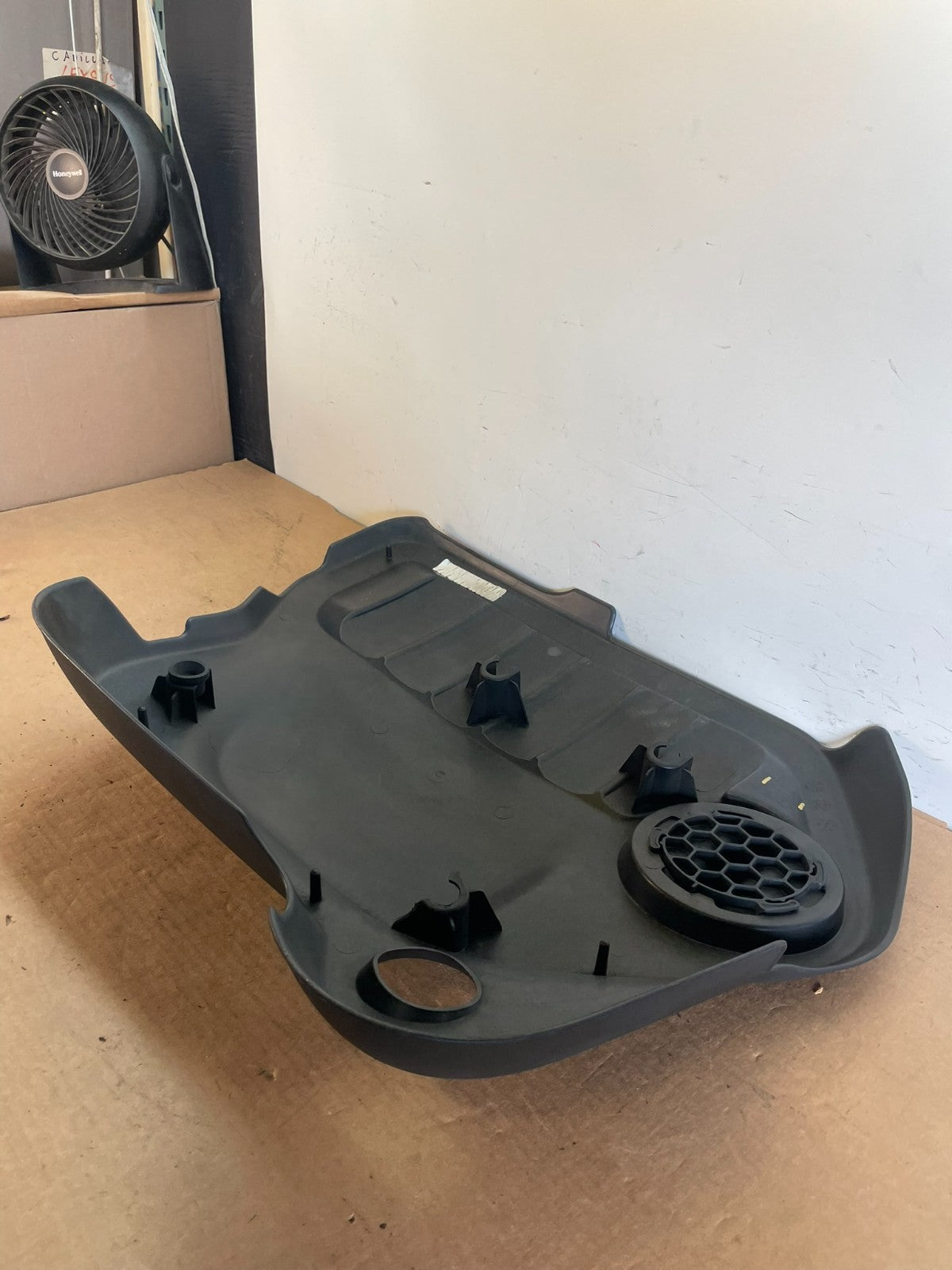 2011 to 2014 Chrysler 200 Avenger 3.6L VVT Engine Motor Cover Shield AF8837 DG4