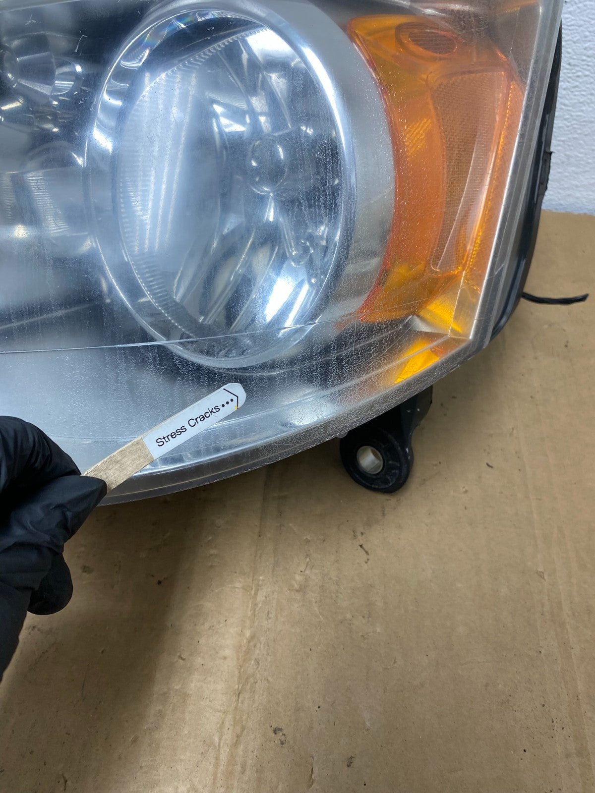 2008 to 2016 Chrysler Town and Country Left Driver Lh Side Headlight AC8638 DW3