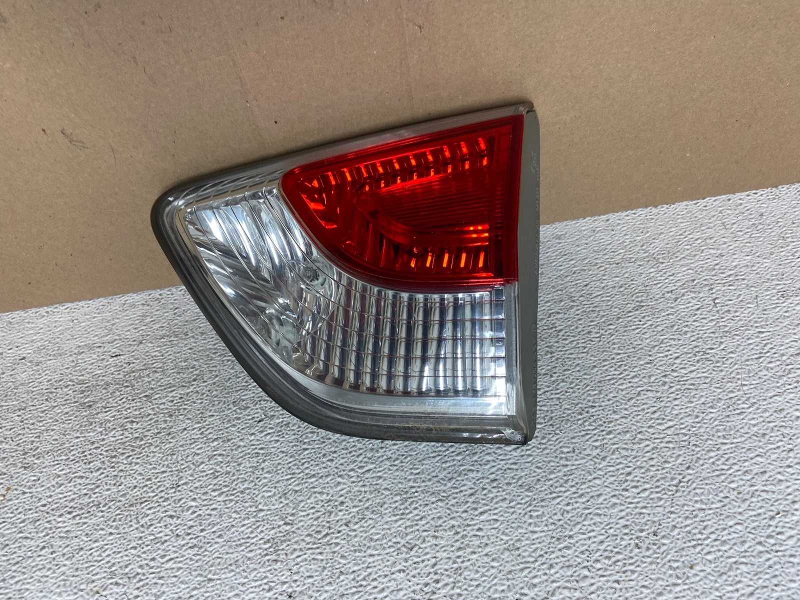 2013 to 2016 Nissan Pathfinder Right Passenger Inner Tail light AE7157 LK0
