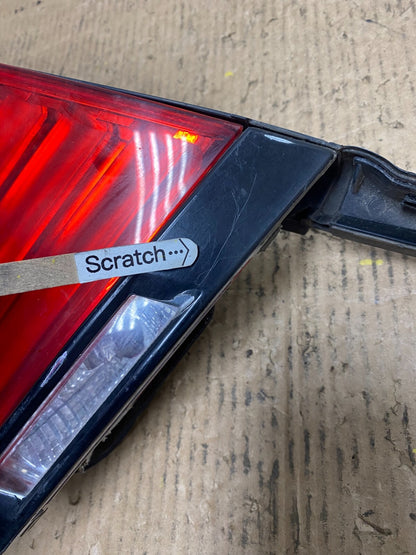 2009 - 2012 Bmw 7-Series F01 F02 750i Left Driver LH  Inner Tail Light G18383