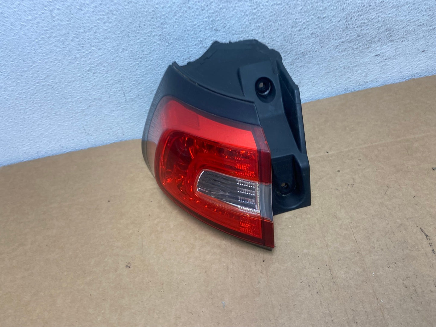 2014 to 2018 Jeep Cherokee Left Driver LH Side Tail Light AD5308 LK1