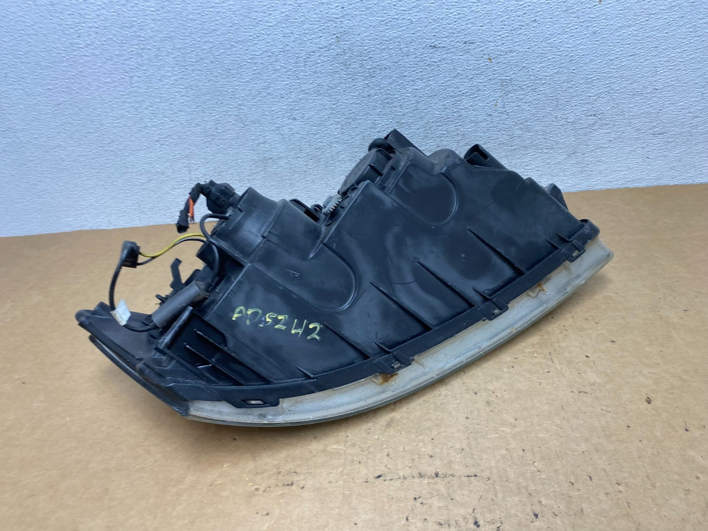 2006 to 2008 Hyundai Sonata Left Driver LH Side Headlight Halogen AD5242 DW8