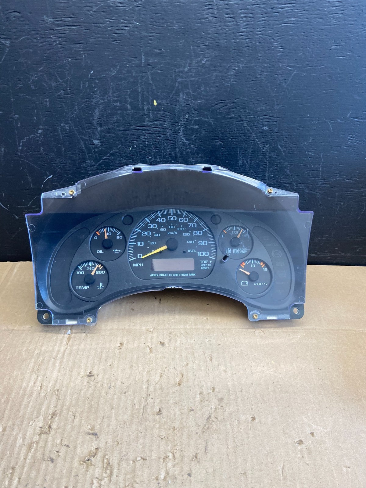 2000 to 2005 Chevrolet Astro Cluster Gauge Speedometer ECM AB9721 DG0