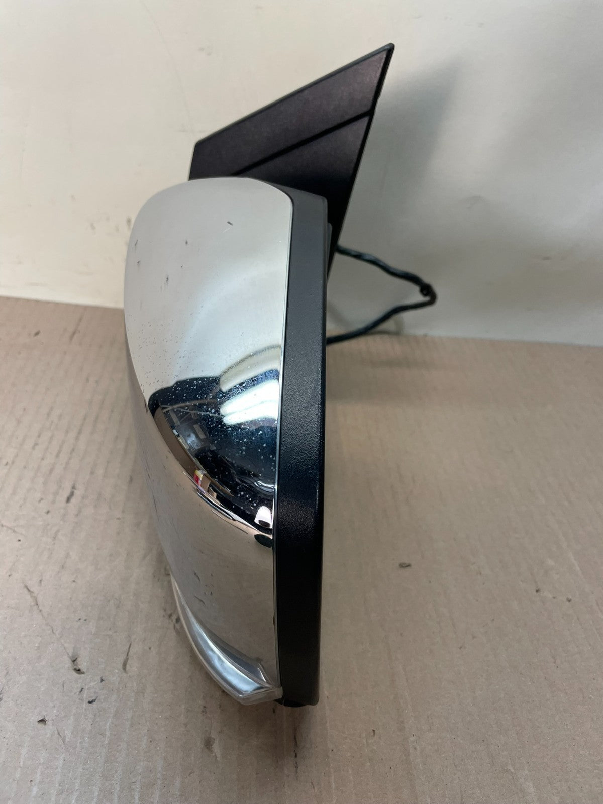2011-2016 Chrysler Town Country Left Driver LH Turn Door Heat Mirror AJ0857 DW8