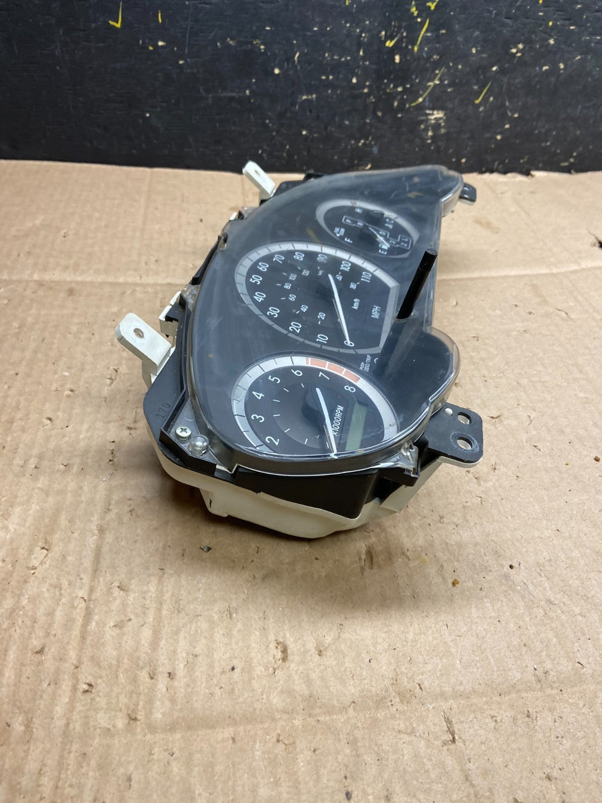 2008 2009 2010 Toyota Sienna Speedometer Cluster Gauge OEM Y2406 DG2