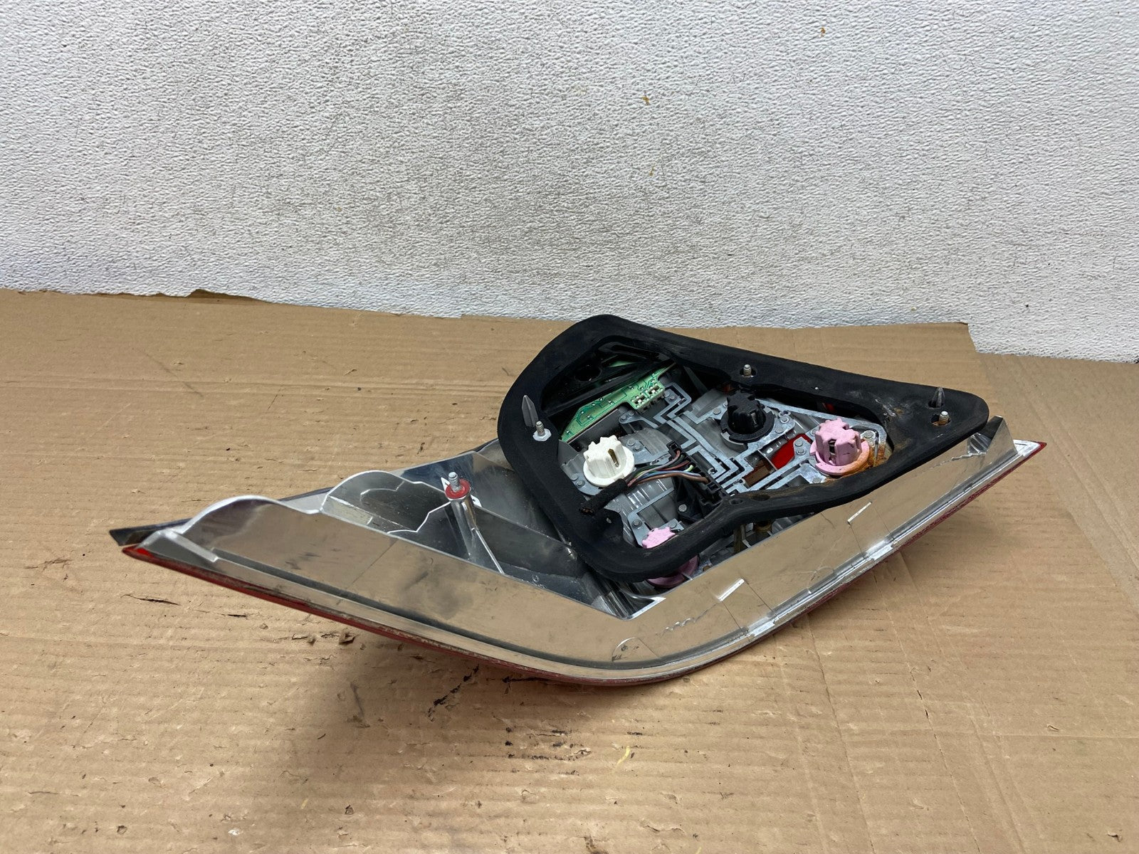2003 to 2006 Mercedes-Benz S-Class Tail Light Right Passenger Side AG9067 LK5