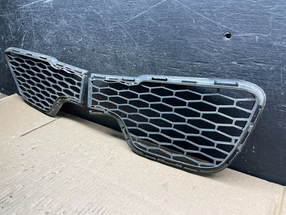 2014-2017 Maserati Ghibli Front Left+Right Bumper Lower Grille Cover V8779 DG5