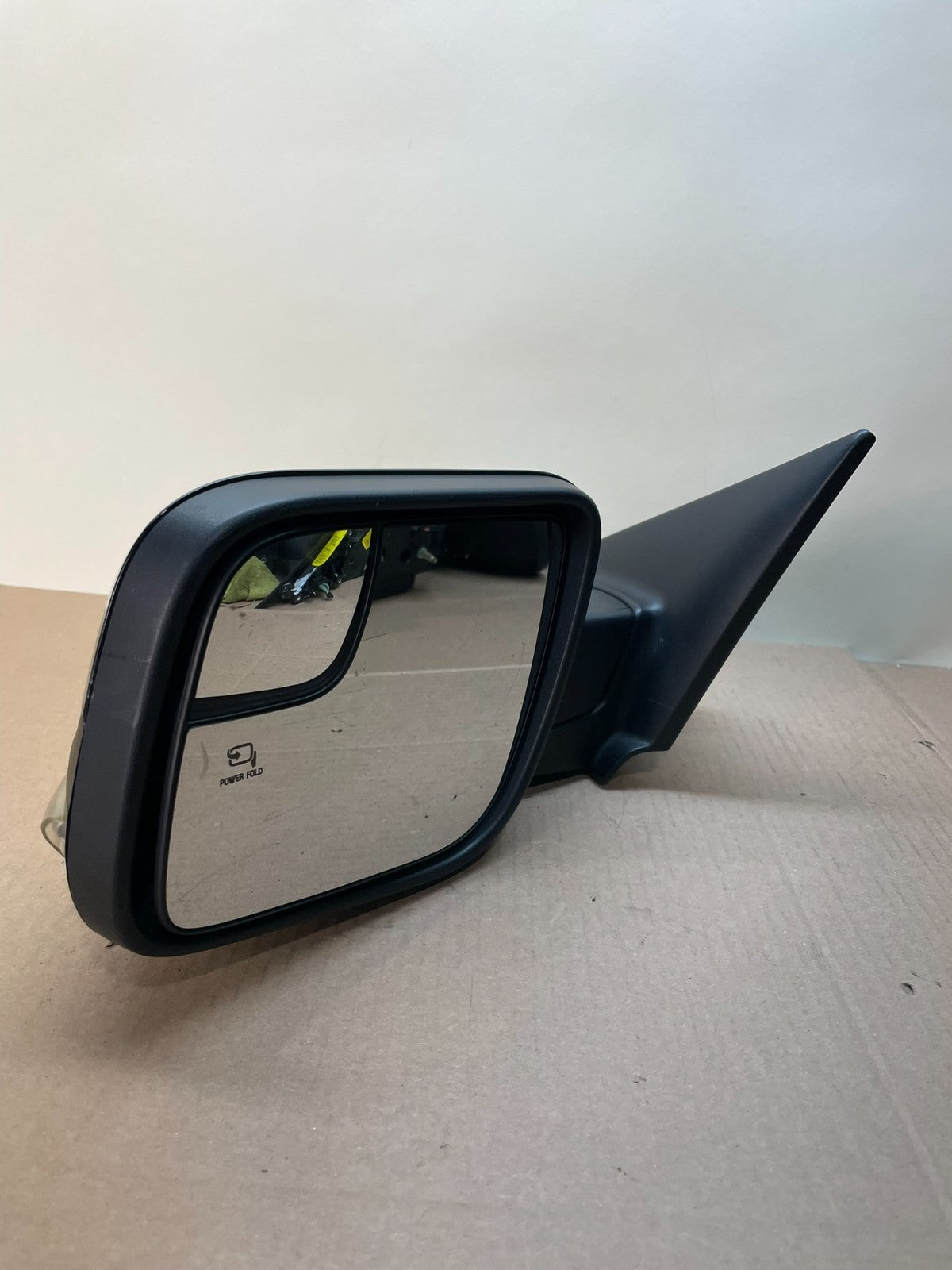 2011 to 2015 Ford Explorer Left Driver View Turn Signal Door Mirror AI8716 DG2