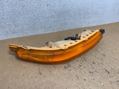 2004 - 2006 Chevrolet Aveo Right Passenger RH Turn Signal Oem Q8160 DG2