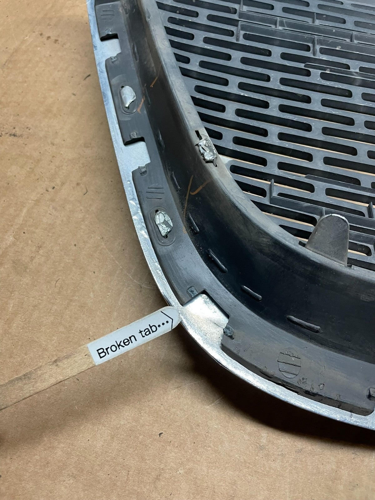 2007 to 2012 GMC Acadia Front Upper Grill Grille Oem aa9039 DG8