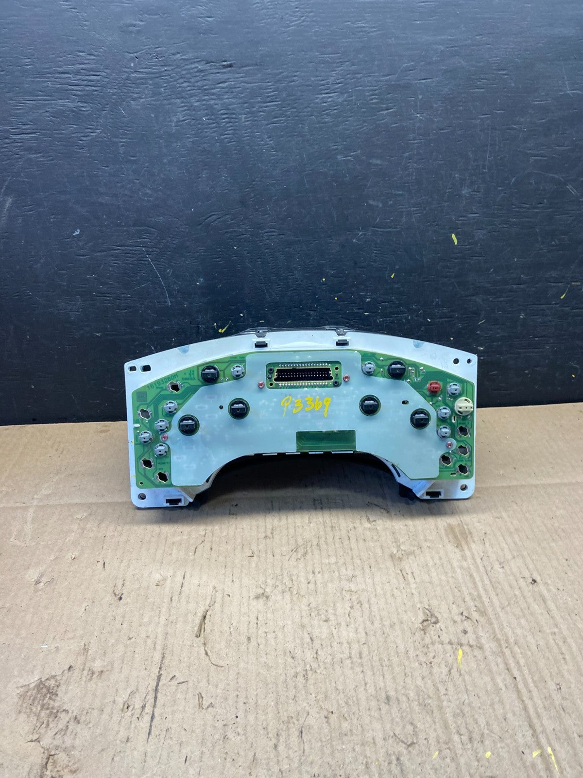2000 to 2005 Chevrolet Astro Cluster Gauge Speedometer P3369 PS4