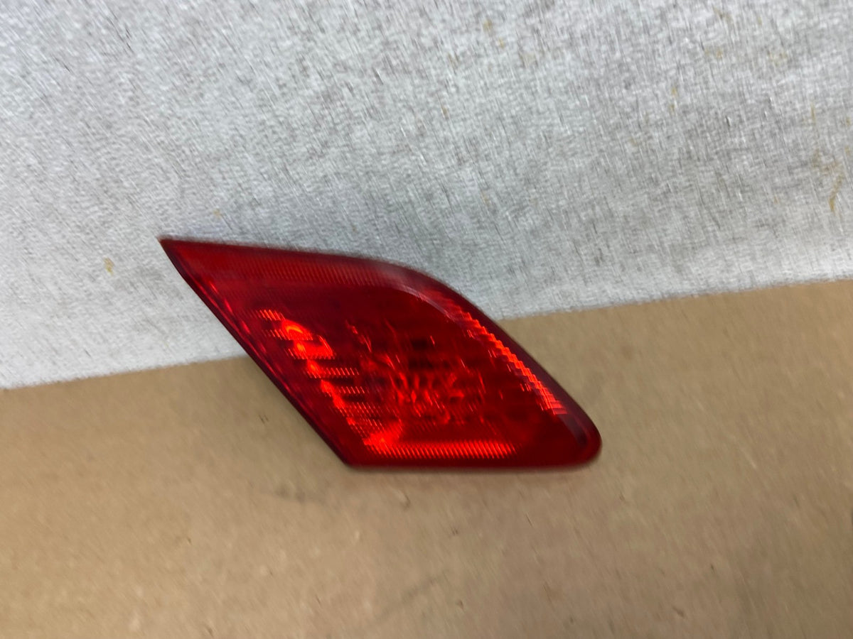 2003 to 2004 Toyota Avalon Left Driver LH Side Inner Tail Light AI3295 LK1