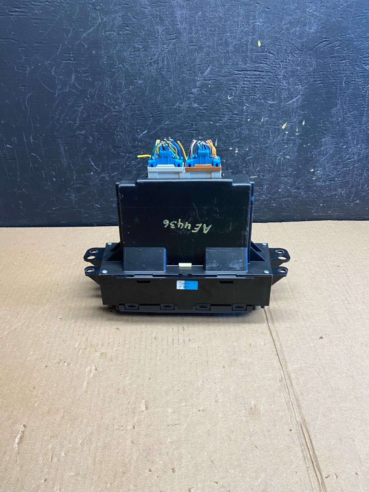 2005 to 2007 Cadillac STS AC Heater Climate Control Panel AE4436 DG3