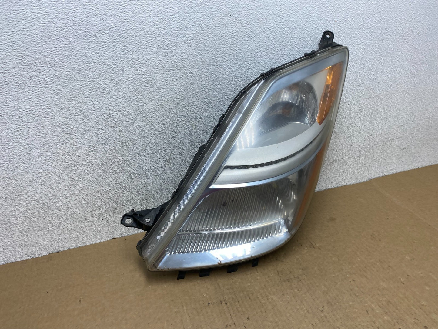 2006-2009 Toyota Prius Left Driver LH Side Blue Headlight Halogen AF9662 DW2