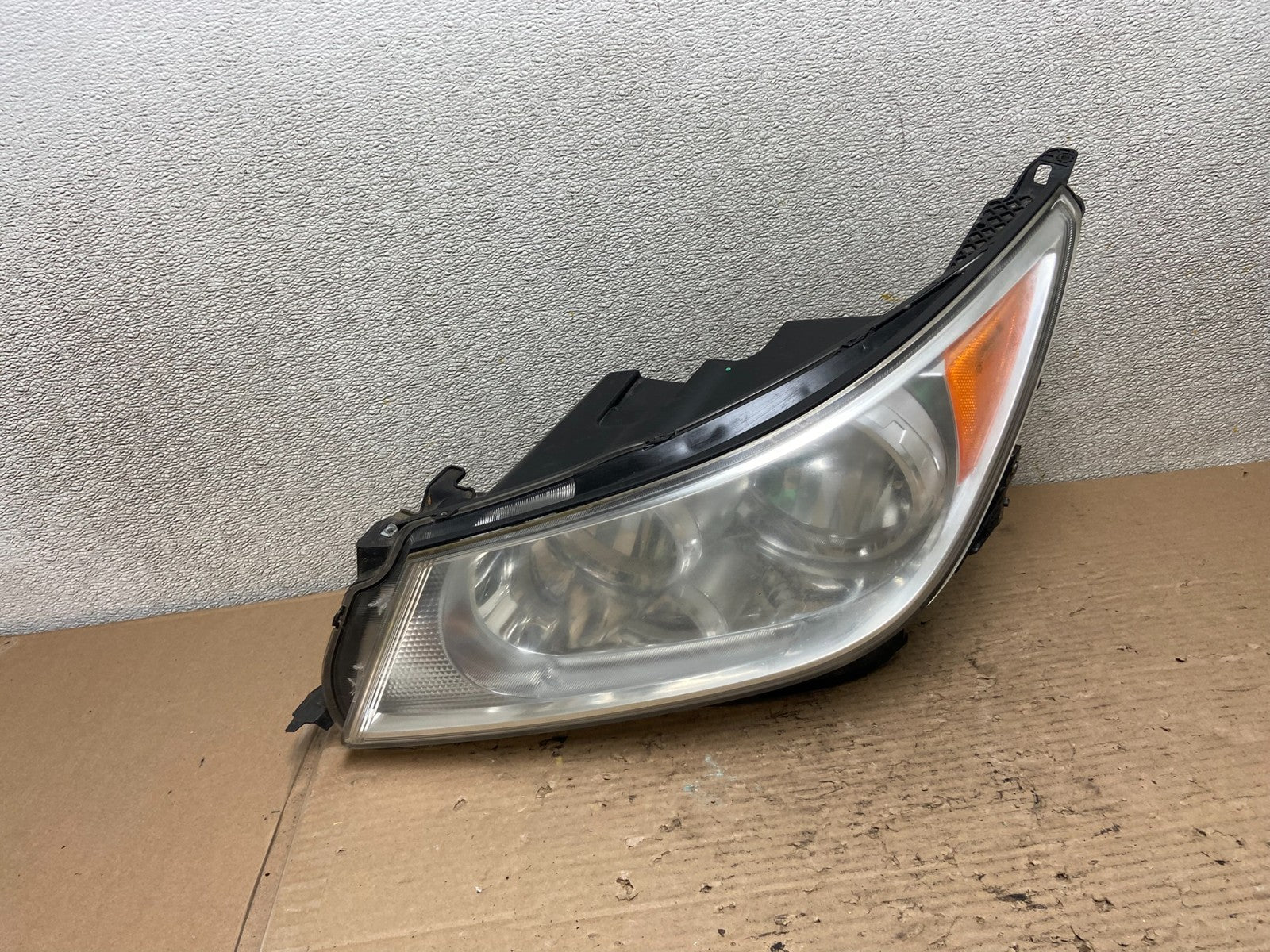 2010 to 2013 Buick Lacrosse Left Driver LH Halogen Headlight Oem AA9534 DW0