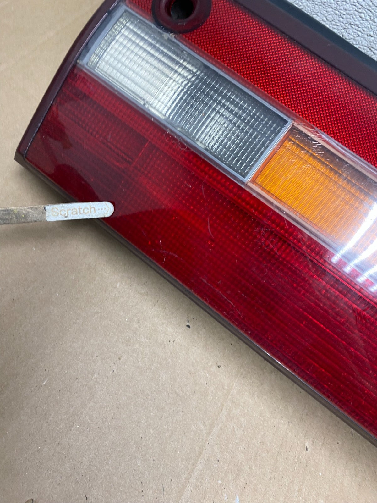 1995 1996 Lexus ES300 Right Passenger RH Side Tail Light Oem T8113 DW4