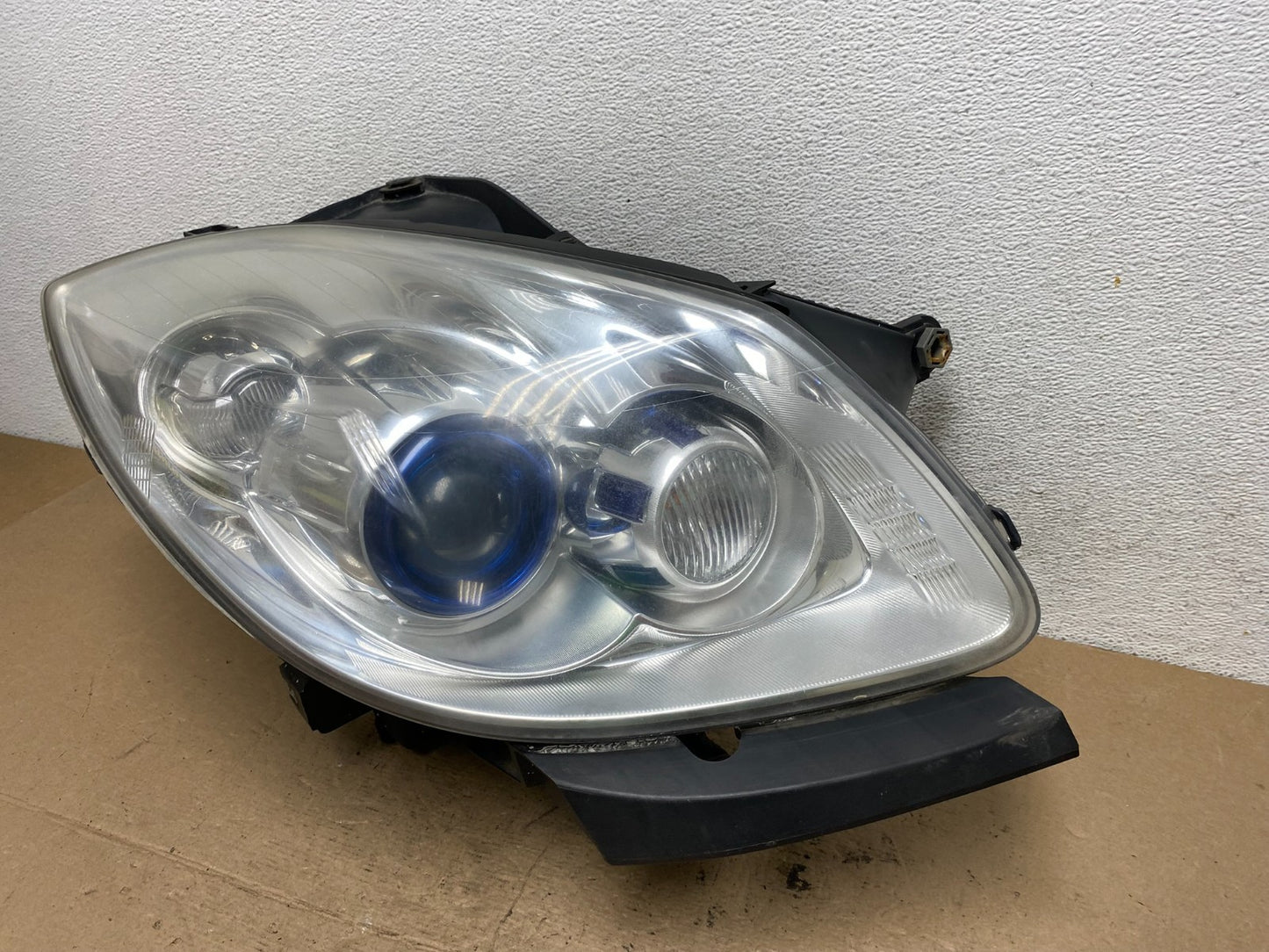 2008-2012 Buick Enclave Right Passenger Headlight Xenon Hid Two Ballast AF56931