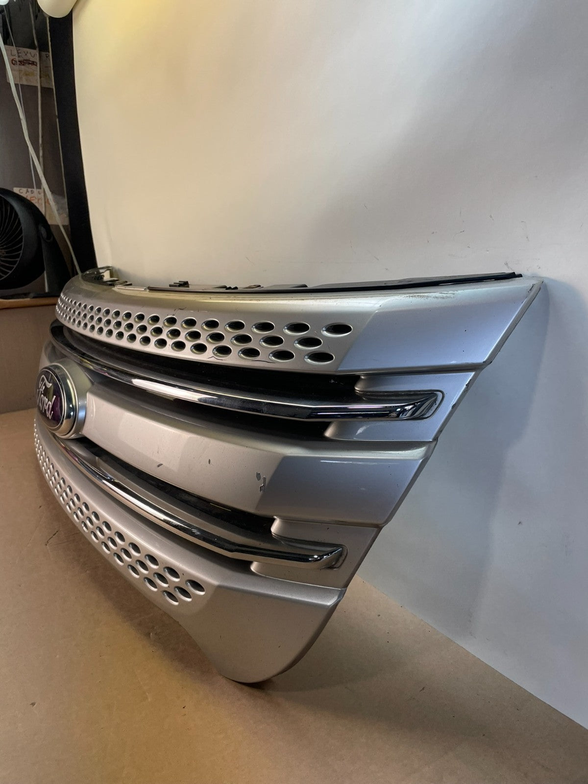 2011 to 2015 Ford Explorer Upper Front Grill Grille AG1010 DG1