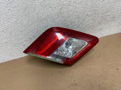 2010 - 2011 Toyota Camry Left Driver LH Side Inner Tail Light AG40692