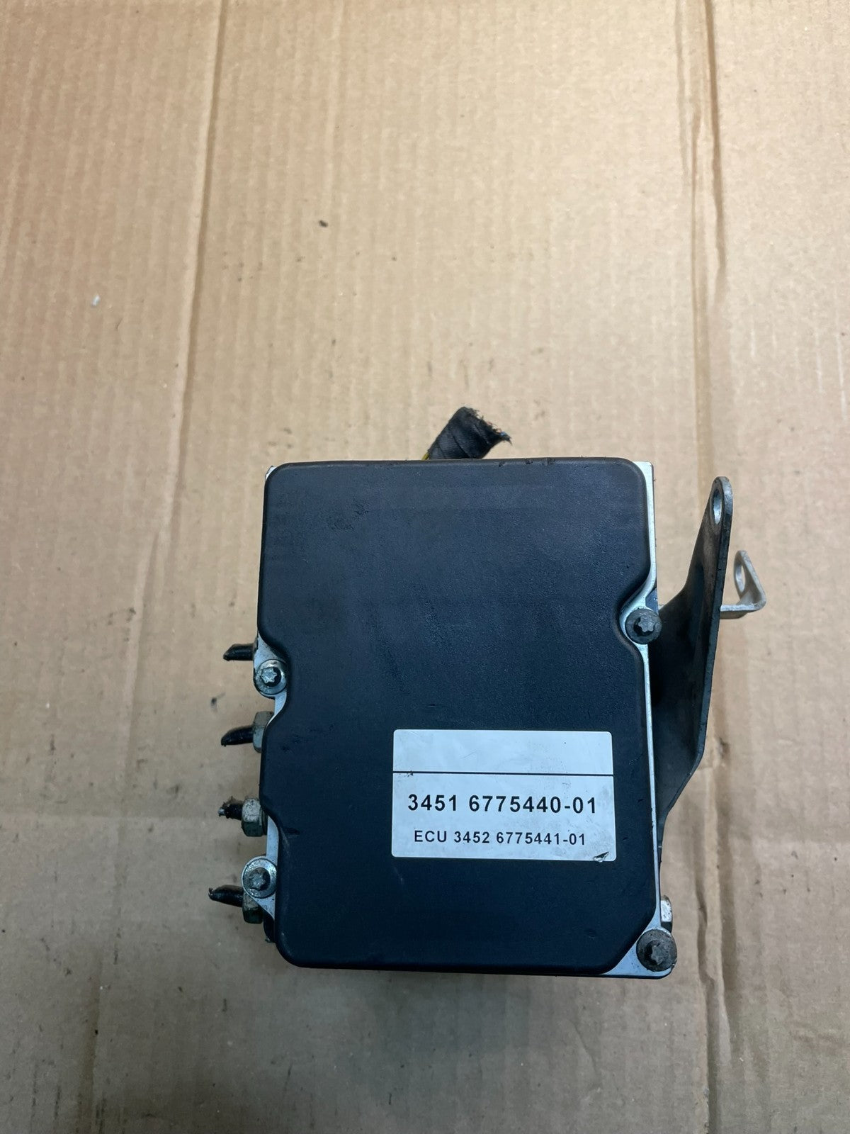 2007 to 2013 BMW 335i ABS Anti-Lock Brake Pump 6768550 OEM X0998 DG4
