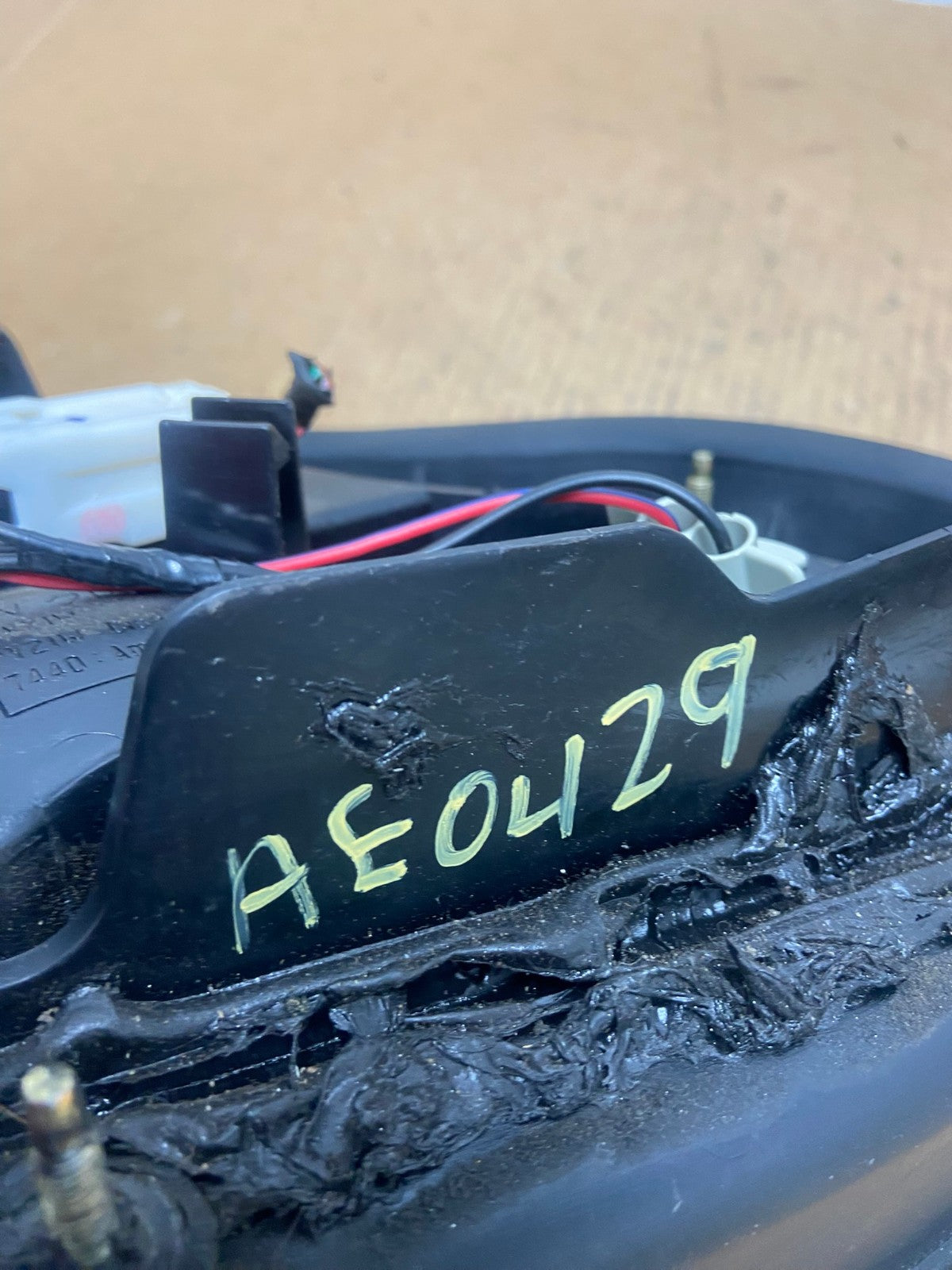 2000 to 2001 Nissan Maxima Right Passenger Rh Side Tail Light AE0429 LK6