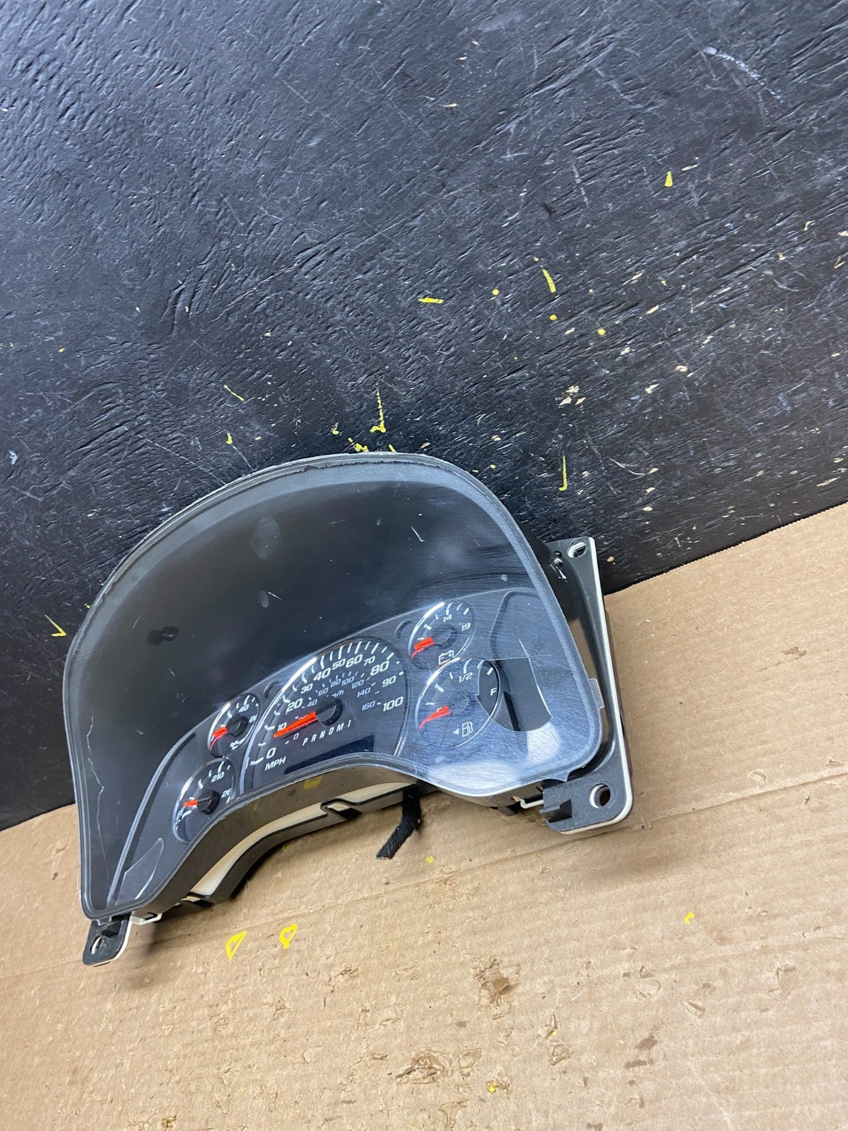 2010 - 2012 Chevrolet Express 2500 3500 Speedometer Cluster Gauge OEM W3361 DG4