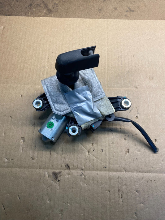 2017 to 2021 Nissan Rogue Rear Windshield Wiper Motor OEM AB4106 DG0