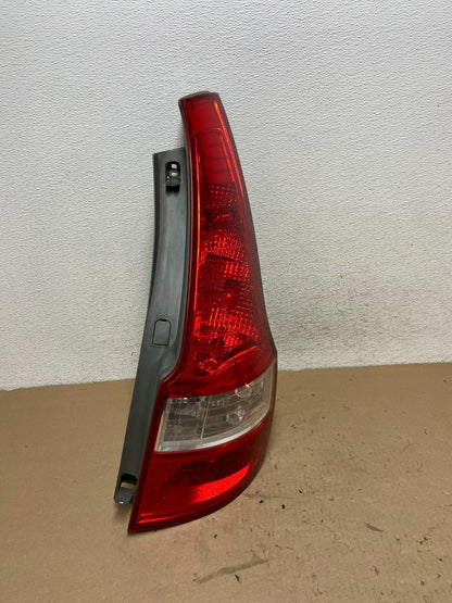 2009-2012 Hyundai Elantra Touring Wagon Right Passenger Tail Light AG4181 DG2