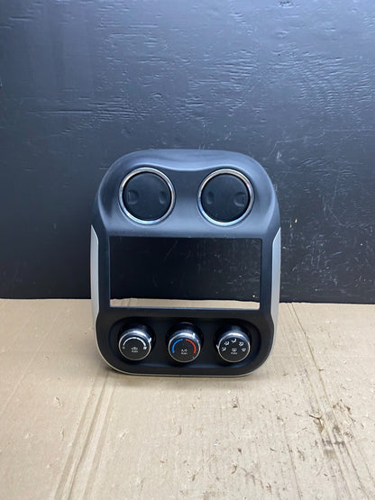 2011 to 2017 Jeep Compass Dash Climate Temperature Control Radio Bezel AB9034 DG0