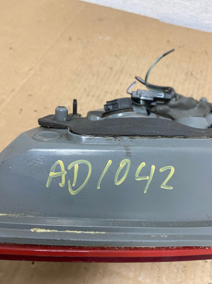 2013 to 2018 Ford Taurus Left Driver Lh Side Tail Light Inner AD1042 LK5