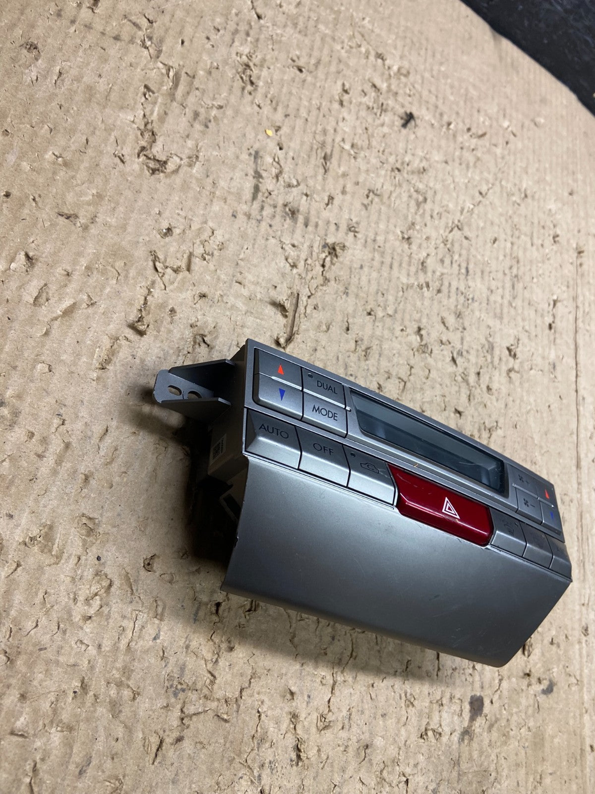 2010 - 2014 Subaru Outback Legacy A/C Heater Climate Control Unit af1698 DG2
